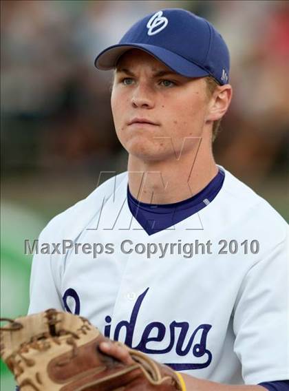 Thumbnail 1 in Stillwater vs. Cretin-Derham Hall (Section 4AAA Championship) photogallery.