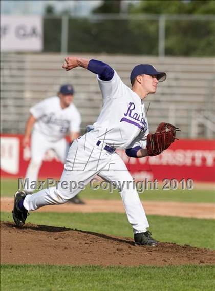 Thumbnail 3 in Stillwater vs. Cretin-Derham Hall (Section 4AAA Championship) photogallery.