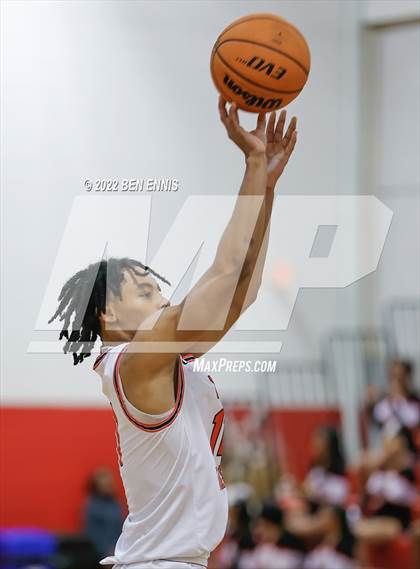 Thumbnail 3 in Oxford vs Woodward Academy (War Eagles Classic) photogallery.