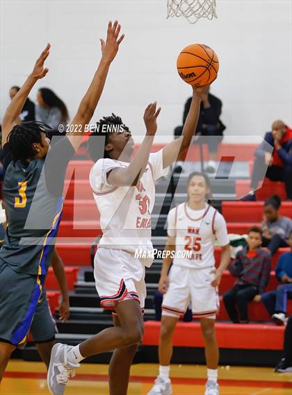 Thumbnail 3 in Oxford vs Woodward Academy (War Eagles Classic) photogallery.