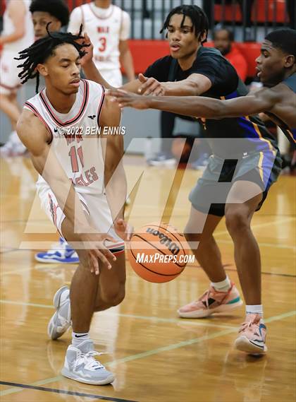 Thumbnail 2 in Oxford vs Woodward Academy (War Eagles Classic) photogallery.