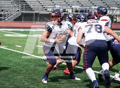 Thumbnail 2 in Campolindo vs. Amador Valley (Honor Bowl) photogallery.
