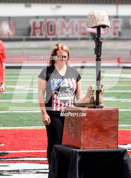 Thumbnail 1 in Campolindo vs. Amador Valley (Honor Bowl) photogallery.