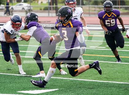 Thumbnail 3 in Campolindo vs. Amador Valley (Honor Bowl) photogallery.
