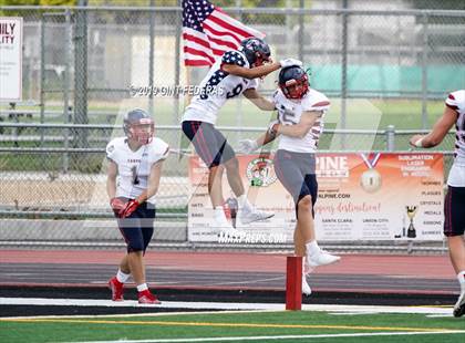 Thumbnail 2 in Campolindo vs. Amador Valley (Honor Bowl) photogallery.