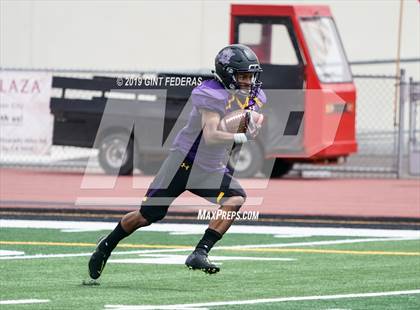 Thumbnail 3 in Campolindo vs. Amador Valley (Honor Bowl) photogallery.