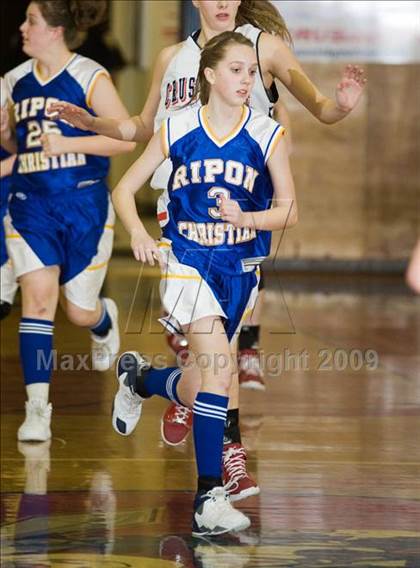 Thumbnail 3 in Ripon Christian @ Modesto Christian photogallery.
