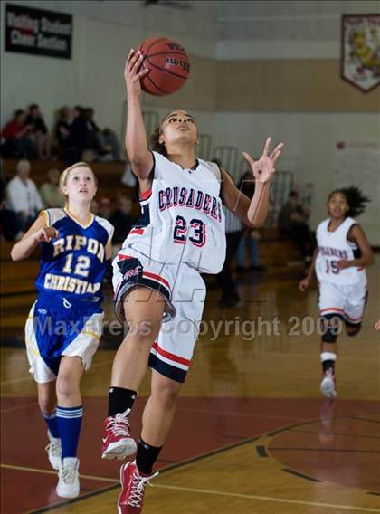 Thumbnail 1 in Ripon Christian @ Modesto Christian photogallery.