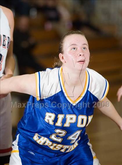 Thumbnail 3 in Ripon Christian @ Modesto Christian photogallery.