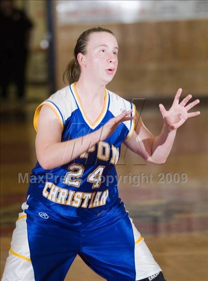 Thumbnail 1 in Ripon Christian @ Modesto Christian photogallery.