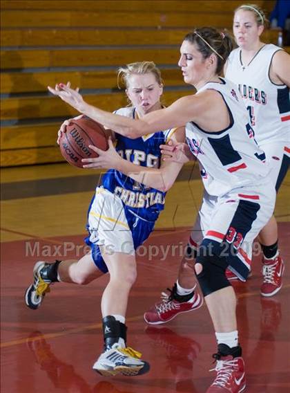 Thumbnail 1 in Ripon Christian @ Modesto Christian photogallery.