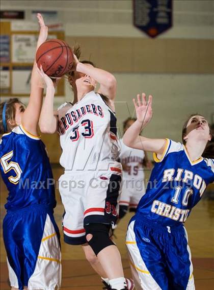 Thumbnail 2 in Ripon Christian @ Modesto Christian photogallery.