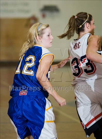 Thumbnail 2 in Ripon Christian @ Modesto Christian photogallery.