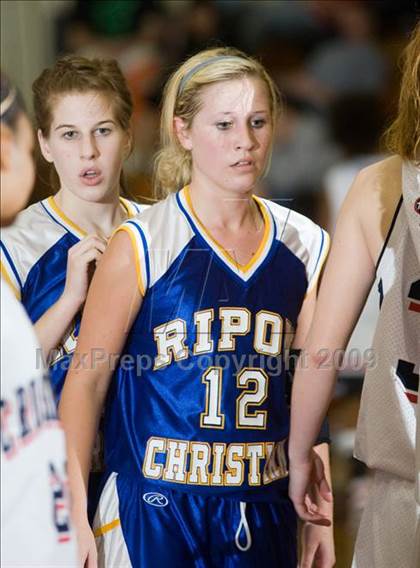 Thumbnail 2 in Ripon Christian @ Modesto Christian photogallery.