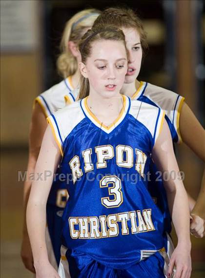 Thumbnail 3 in Ripon Christian @ Modesto Christian photogallery.