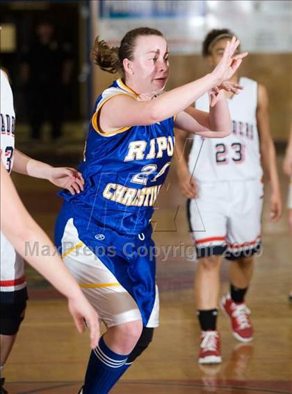 Thumbnail 1 in Ripon Christian @ Modesto Christian photogallery.