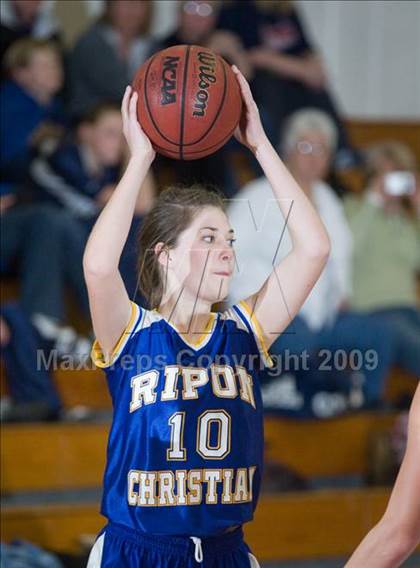 Thumbnail 3 in Ripon Christian @ Modesto Christian photogallery.