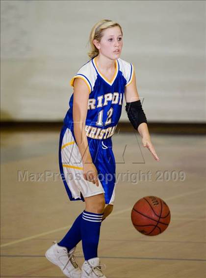 Thumbnail 1 in Ripon Christian @ Modesto Christian photogallery.