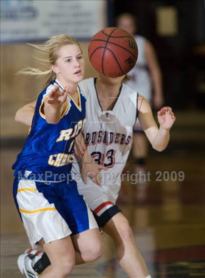 Thumbnail 1 in Ripon Christian @ Modesto Christian photogallery.