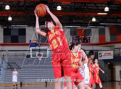 Thumbnail 2 in Murphysboro vs. Benton (Carterville Mid-Winter Tournament) photogallery.