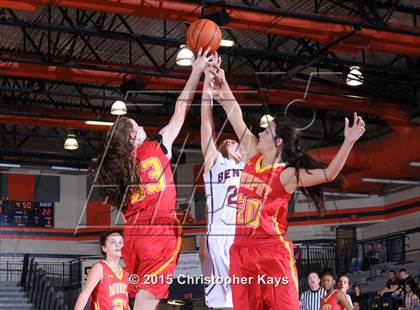 Thumbnail 1 in Murphysboro vs. Benton (Carterville Mid-Winter Tournament) photogallery.