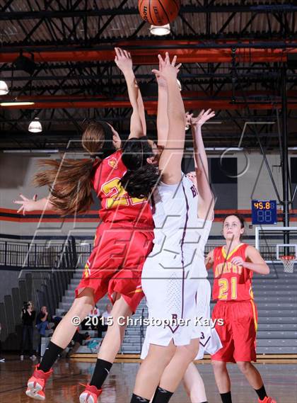 Thumbnail 2 in Murphysboro vs. Benton (Carterville Mid-Winter Tournament) photogallery.