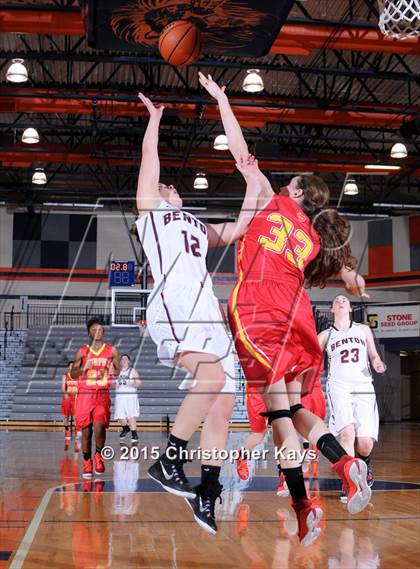 Thumbnail 3 in Murphysboro vs. Benton (Carterville Mid-Winter Tournament) photogallery.