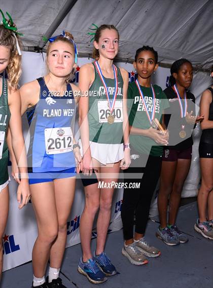 Thumbnail 3 in UIL Cross Country 6A Finals (5K) photogallery.
