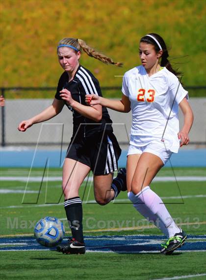 Thumbnail 3 in Cathedral Catholic v. La Jolla (CIF SDS D3 Final) photogallery.