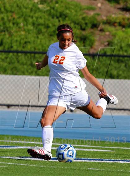 Thumbnail 2 in Cathedral Catholic v. La Jolla (CIF SDS D3 Final) photogallery.
