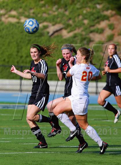 Thumbnail 3 in Cathedral Catholic v. La Jolla (CIF SDS D3 Final) photogallery.