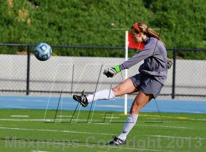 Thumbnail 3 in Cathedral Catholic v. La Jolla (CIF SDS D3 Final) photogallery.