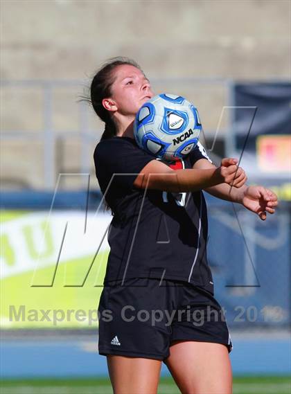 Thumbnail 3 in Cathedral Catholic v. La Jolla (CIF SDS D3 Final) photogallery.
