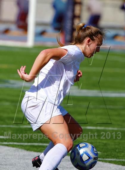 Thumbnail 1 in Cathedral Catholic v. La Jolla (CIF SDS D3 Final) photogallery.