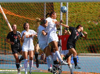 Thumbnail 3 in Cathedral Catholic v. La Jolla (CIF SDS D3 Final) photogallery.