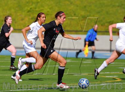 Thumbnail 3 in Cathedral Catholic v. La Jolla (CIF SDS D3 Final) photogallery.