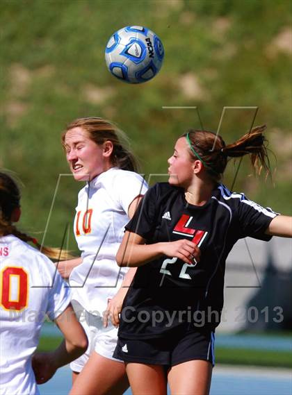 Thumbnail 2 in Cathedral Catholic v. La Jolla (CIF SDS D3 Final) photogallery.