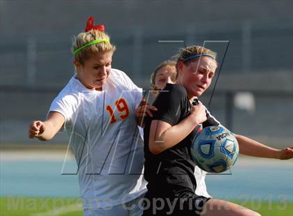 Thumbnail 2 in Cathedral Catholic v. La Jolla (CIF SDS D3 Final) photogallery.
