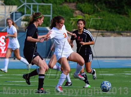 Thumbnail 2 in Cathedral Catholic v. La Jolla (CIF SDS D3 Final) photogallery.