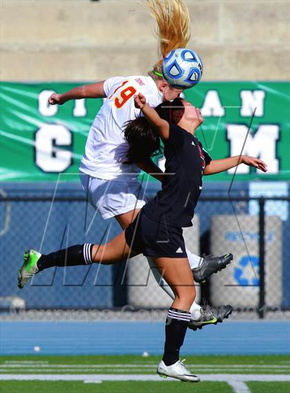 Thumbnail 3 in Cathedral Catholic v. La Jolla (CIF SDS D3 Final) photogallery.