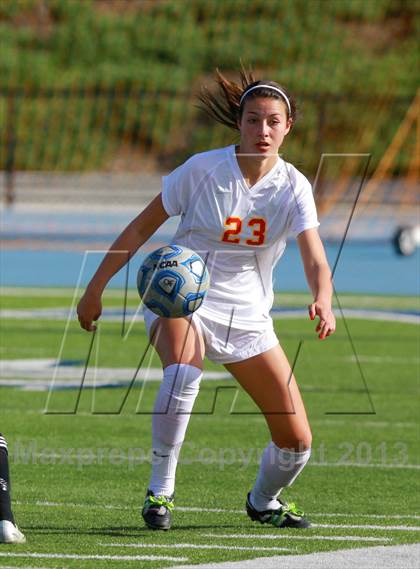 Thumbnail 2 in Cathedral Catholic v. La Jolla (CIF SDS D3 Final) photogallery.