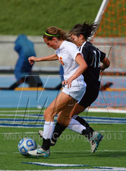 Thumbnail 1 in Cathedral Catholic v. La Jolla (CIF SDS D3 Final) photogallery.