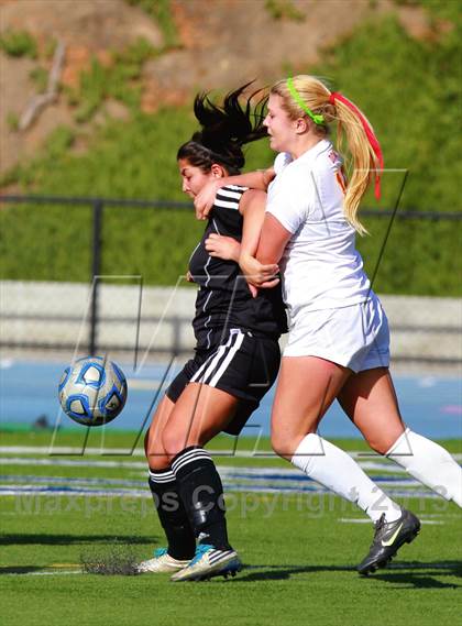 Thumbnail 1 in Cathedral Catholic v. La Jolla (CIF SDS D3 Final) photogallery.