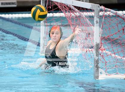 Thumbnail 3 in El Camino vs. Brea Olinda photogallery.