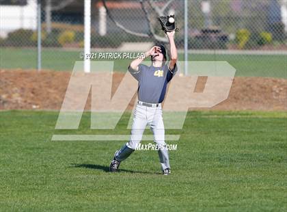Thumbnail 1 in Oak Ridge @ Granite Bat photogallery.