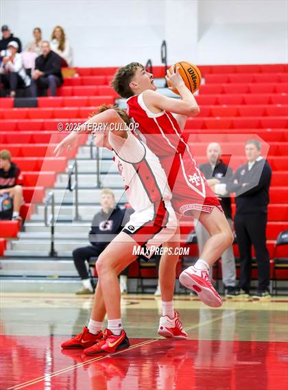 Thumbnail 1 in FR: Manti @ Grantsville (Sophomore) photogallery.