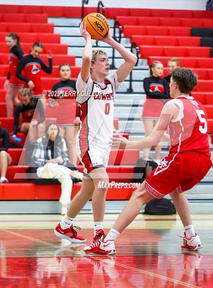 Thumbnail 1 in FR: Manti @ Grantsville (Sophomore) photogallery.