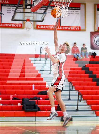 Thumbnail 1 in FR: Manti @ Grantsville (Sophomore) photogallery.