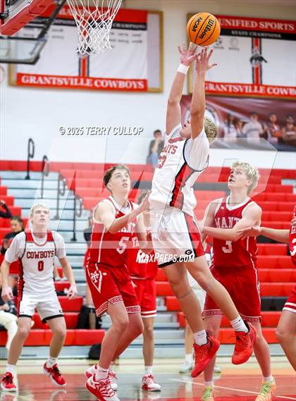 Thumbnail 2 in FR: Manti @ Grantsville (Sophomore) photogallery.