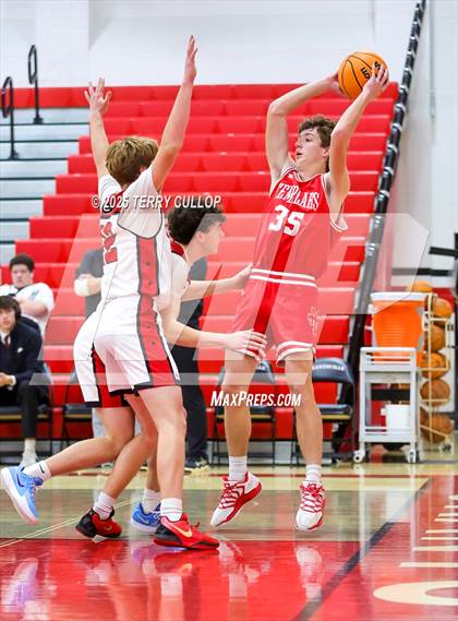 Thumbnail 2 in FR: Manti @ Grantsville (Sophomore) photogallery.